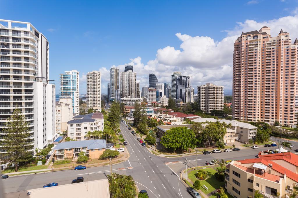 Ocean Royale Aparthotel Gold Coast Exterior photo